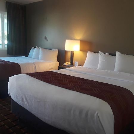 Econo Lodge Downtown Колорадо Спрингс Екстериор снимка