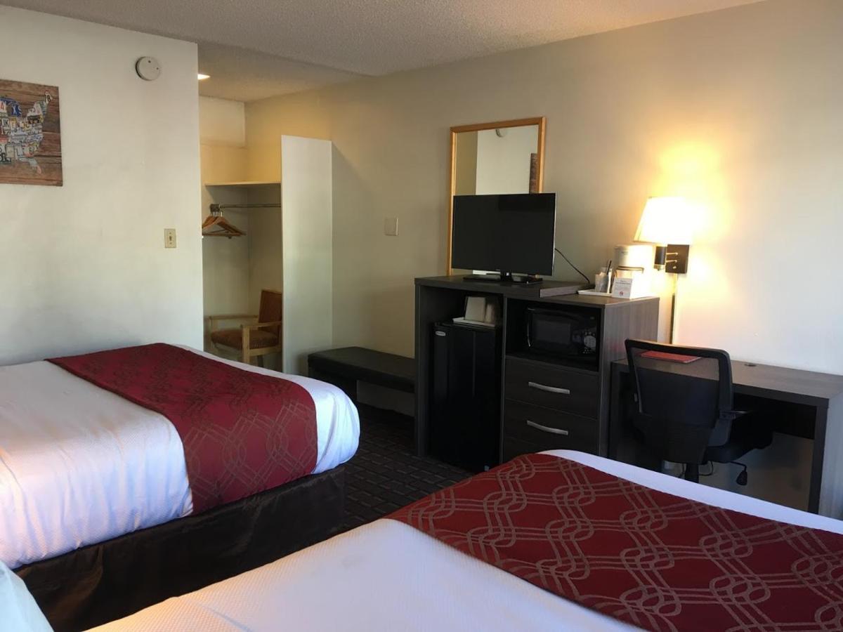 Econo Lodge Downtown Колорадо Спрингс Екстериор снимка