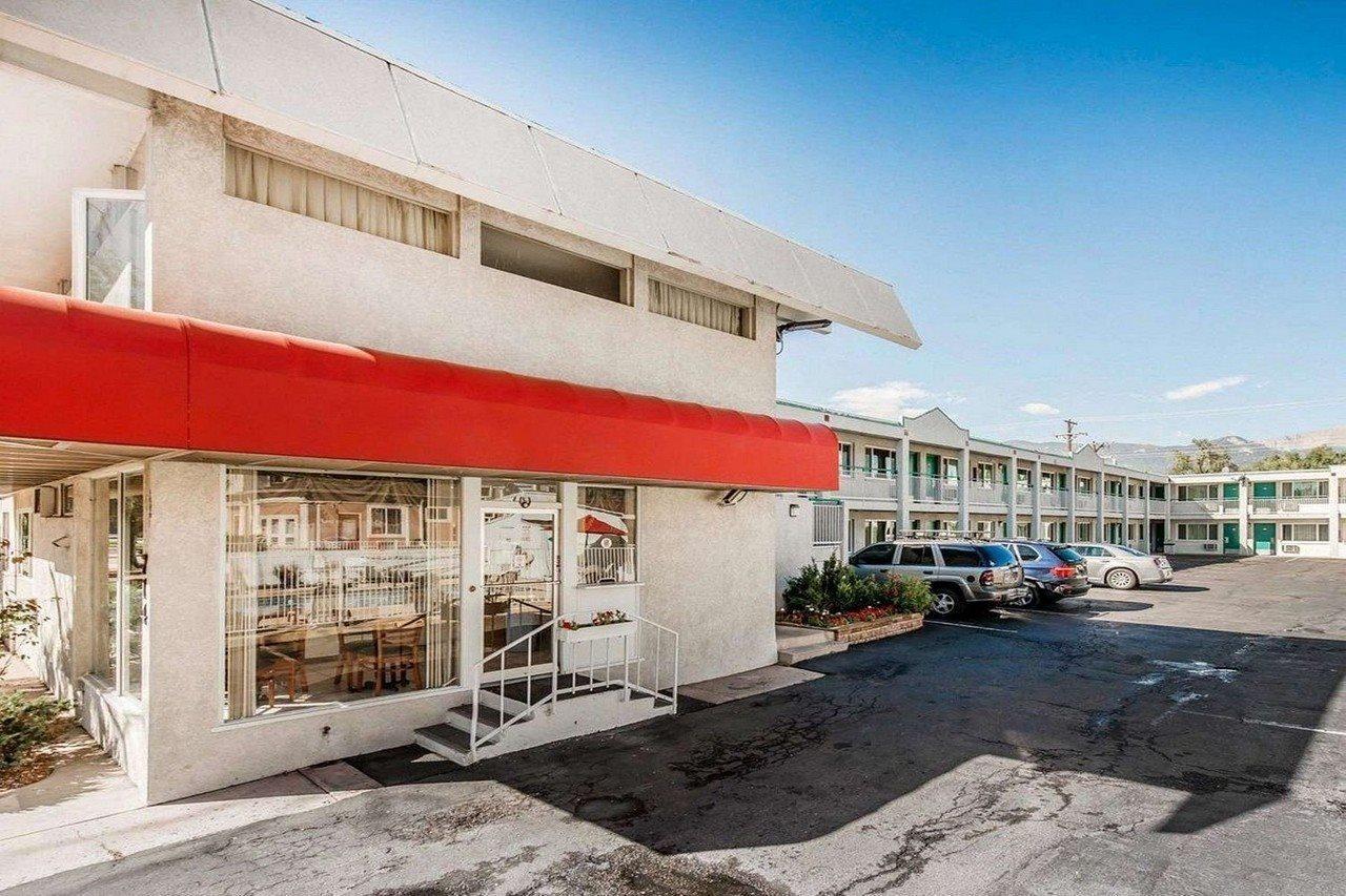 Econo Lodge Downtown Колорадо Спрингс Екстериор снимка