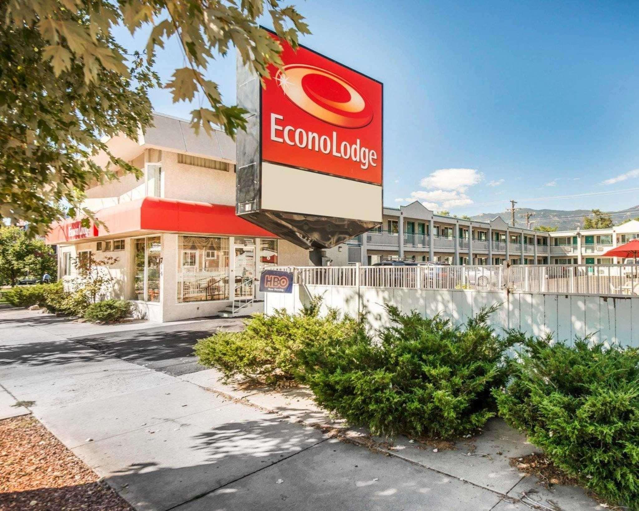 Econo Lodge Downtown Колорадо Спрингс Екстериор снимка