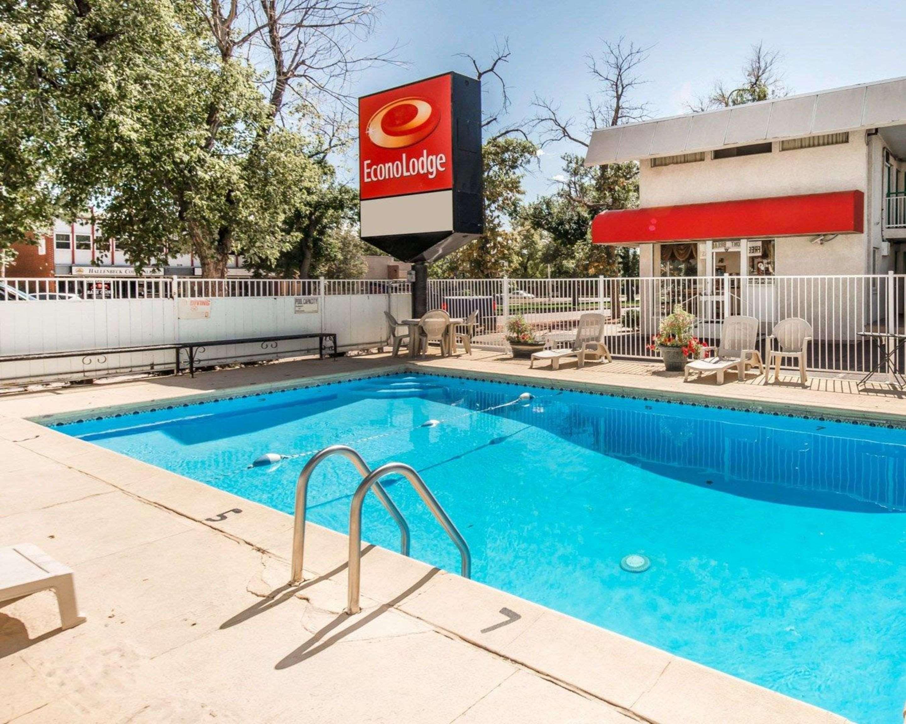 Econo Lodge Downtown Колорадо Спрингс Екстериор снимка