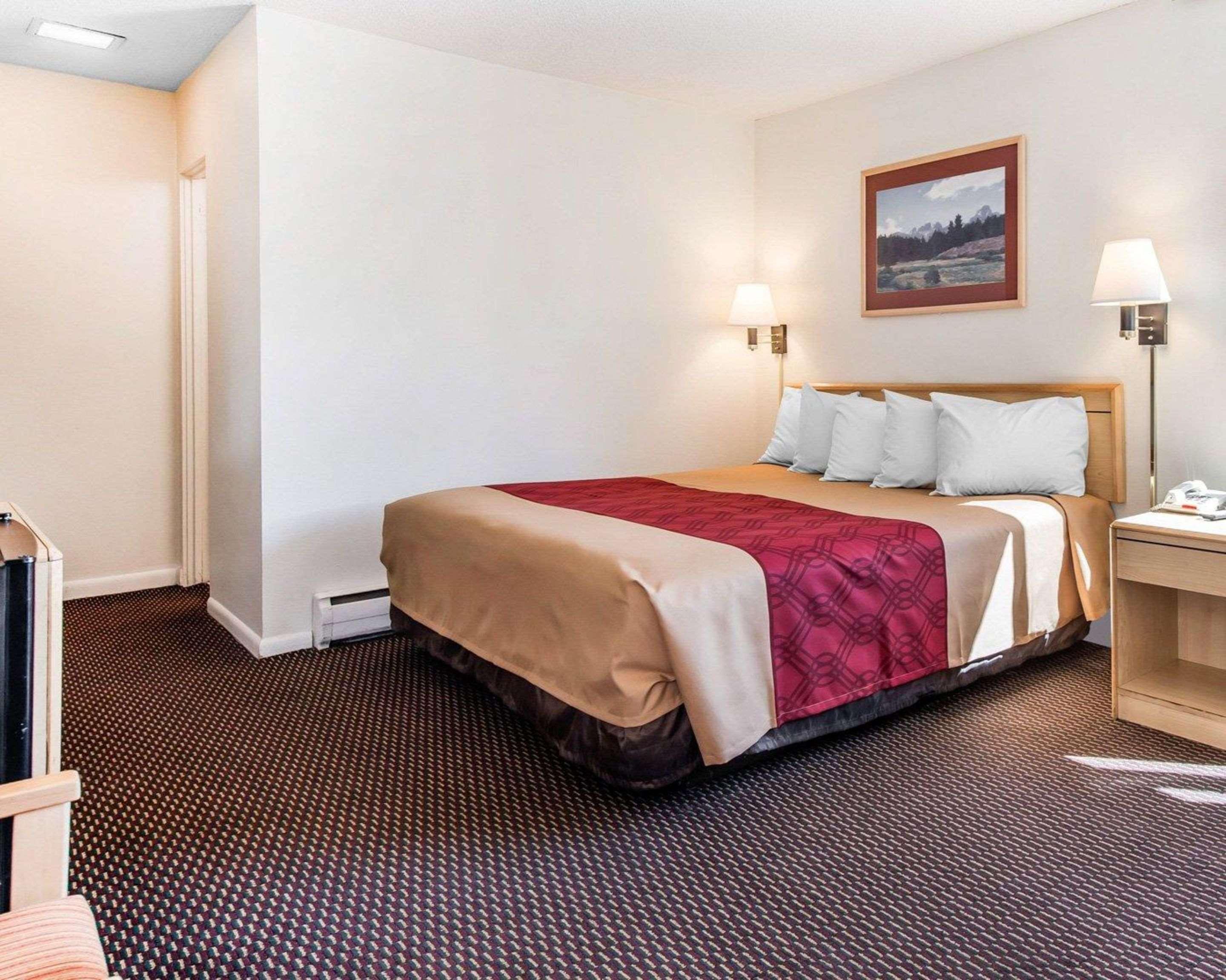 Econo Lodge Downtown Колорадо Спрингс Екстериор снимка